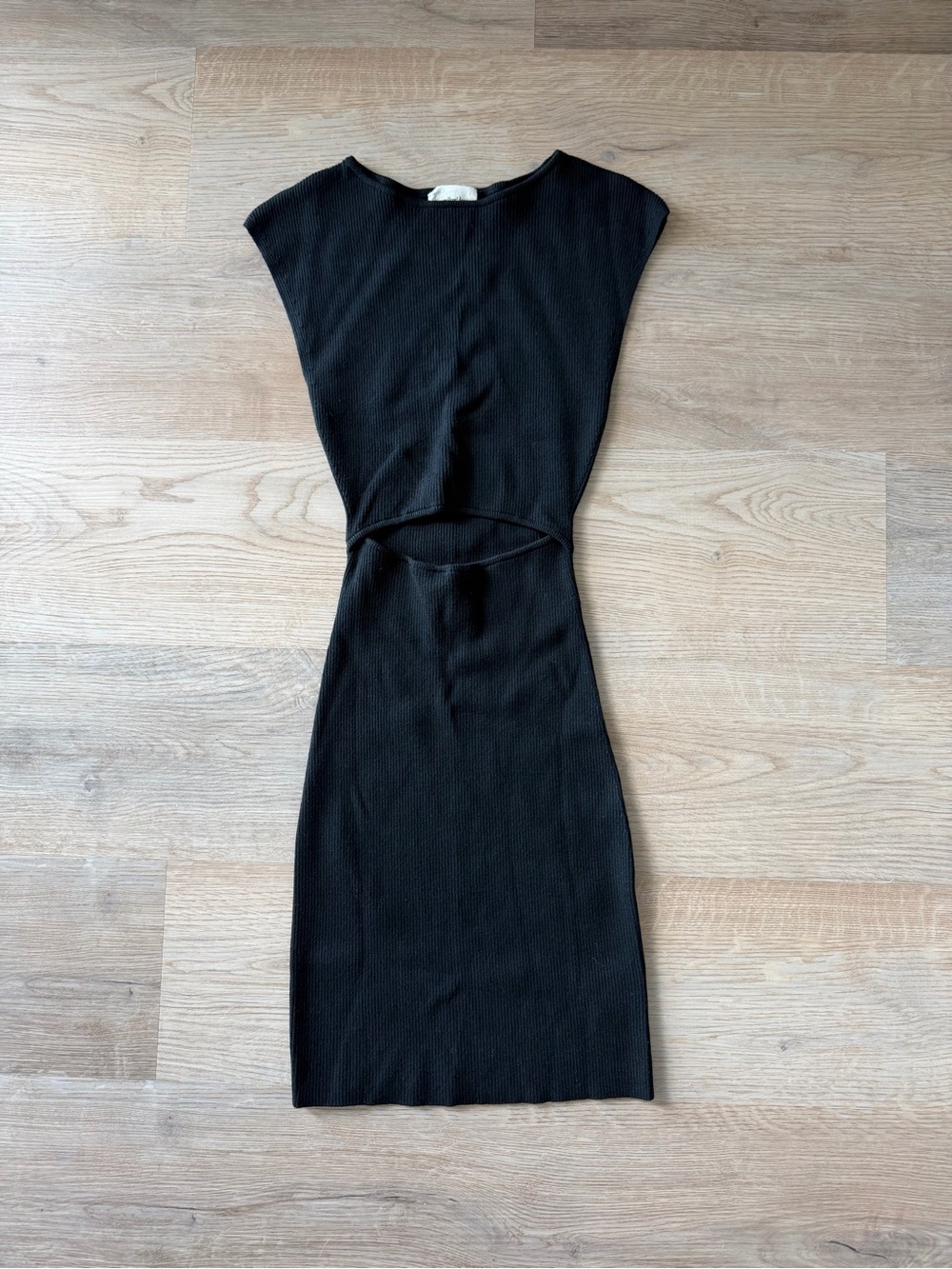 ARITZIA (Wilfred free collection) mini black dress